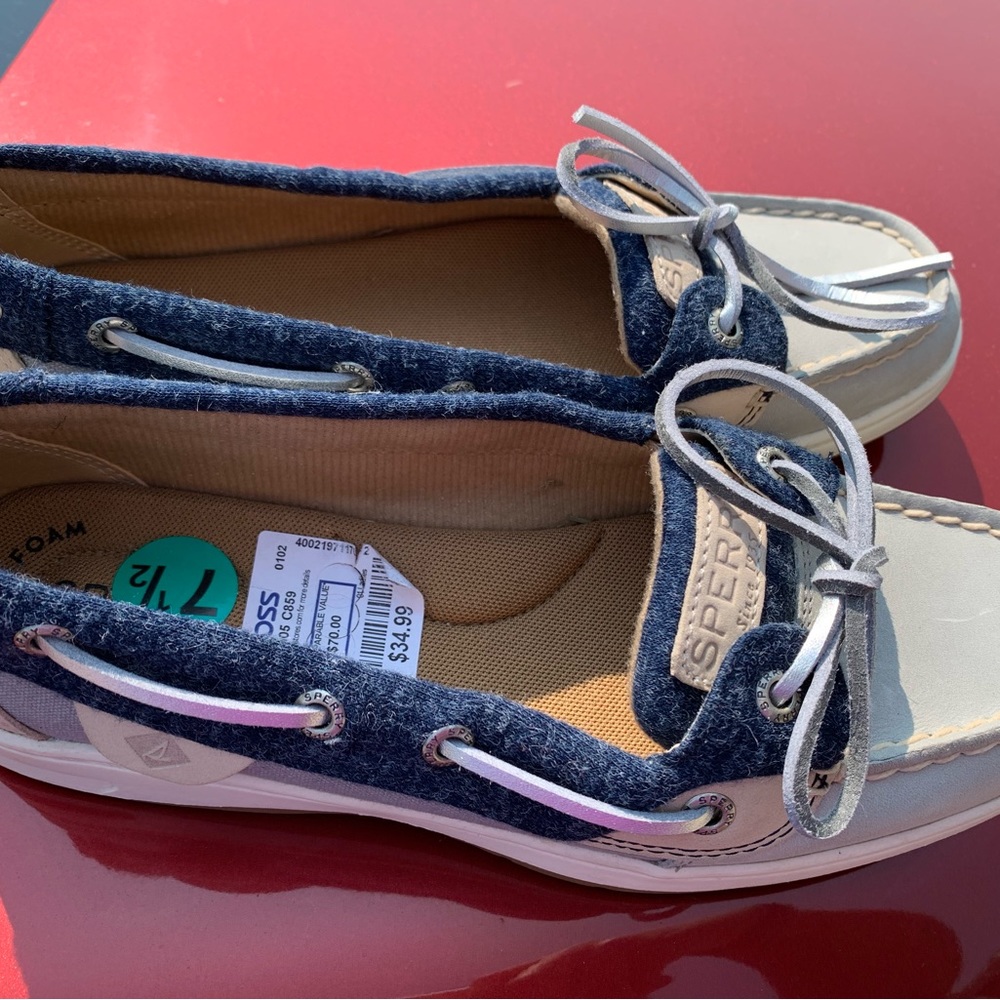 Women Sperry shoe, size 7 1/2, no box, never worn.